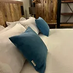 Paradiso Hotel 3*