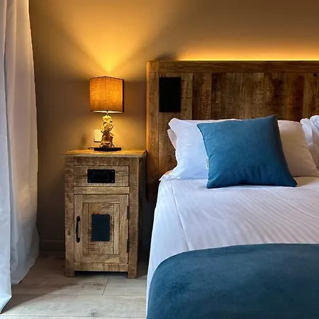 Paradiso Szálloda 3*