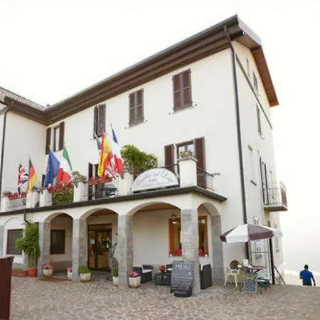 Paradiso Szálloda