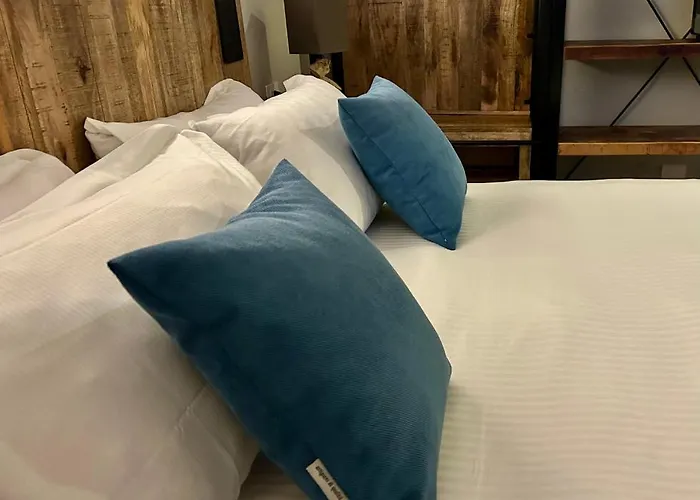 Paradiso Hotel 3*