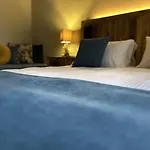 Paradiso Hotel 3*